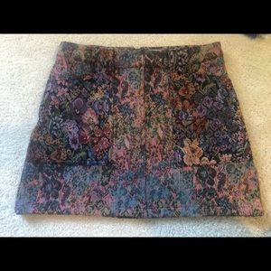 Floral mini skirt